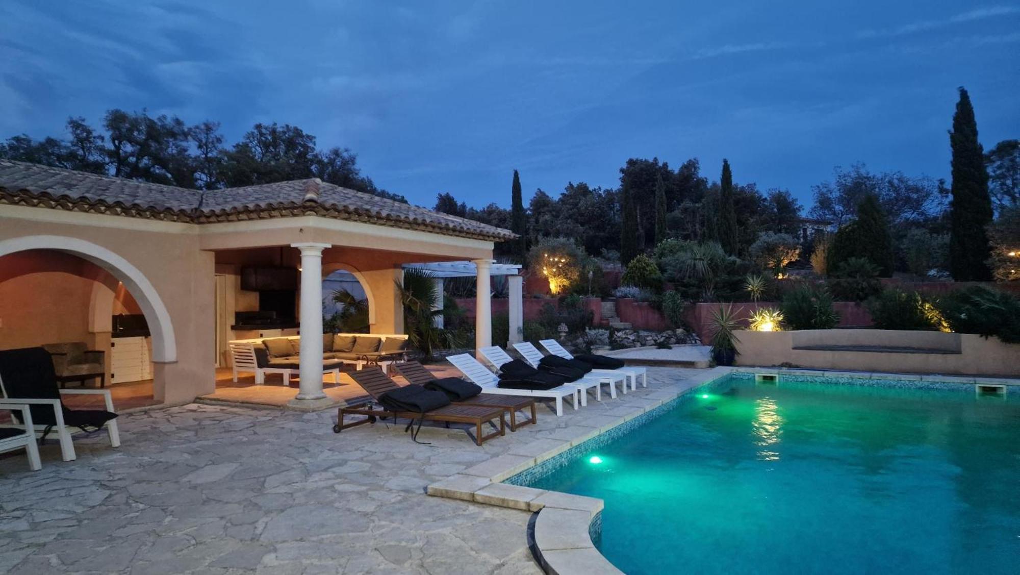 Villa La Lanterne Le Plan-de-la-Tour Exterior photo