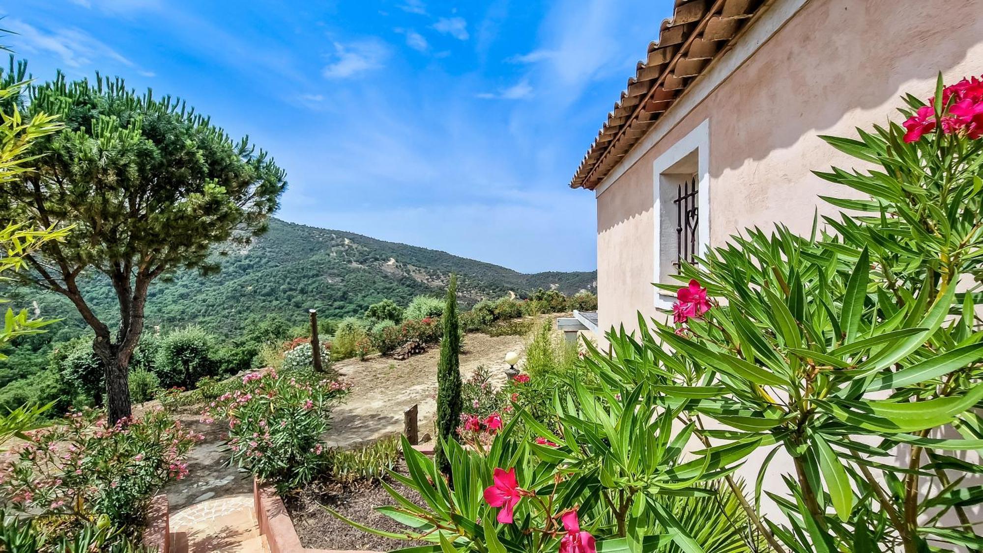 Villa La Lanterne Le Plan-de-la-Tour Exterior photo